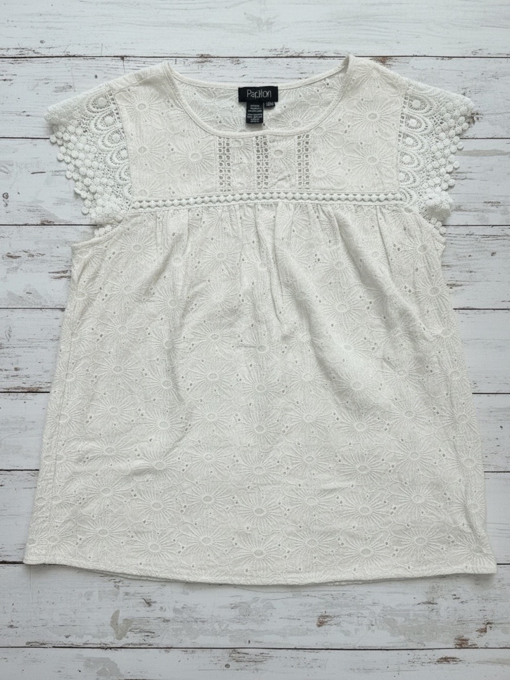Papillon Women’s L Very Light Peach w/White Trim Eyelet Top